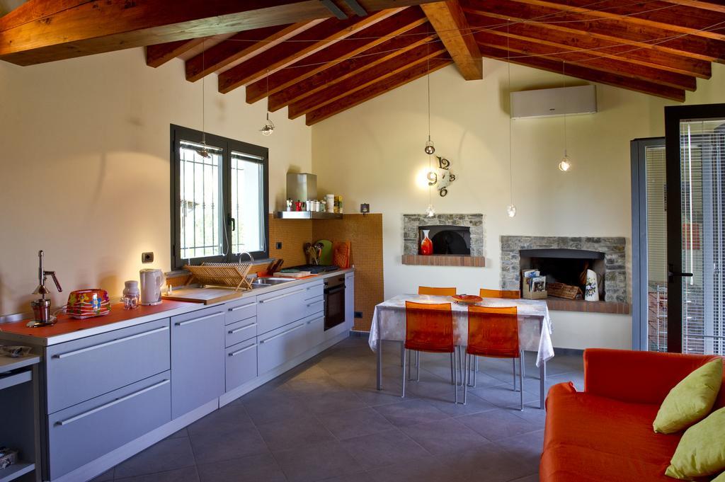 Vila Caise Castelnuovo Magra Pokoj fotografie